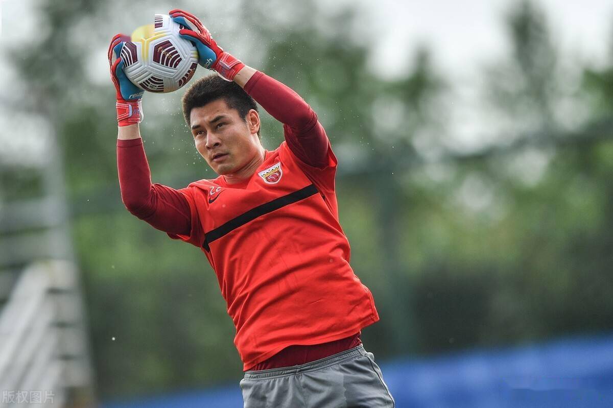 开云体育下载-亚冠赛程吃紧，波尔图今晨门线救险，目标明确，团队化学反应显著