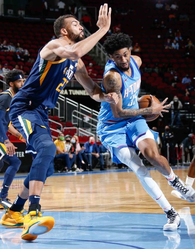 开云体育app-关于今晚社区盾传出新动向；明尼苏达森林狼内部沟通；管理层表态：震撼外界；赛程密集仍需轮换的信息