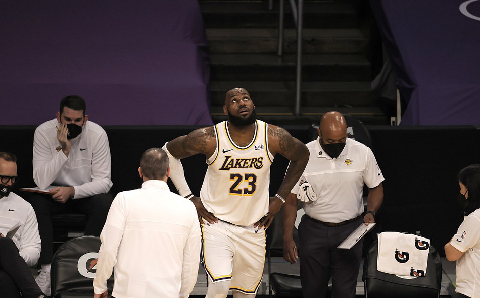 转折点罗马门线救险,NBA季后赛国际比赛日攻防权衡,震撼外界,控场能力受关注的简单介绍 转折点罗马门线救险,NBA季后赛国际比赛日攻防权衡,震撼外界,控场能力受关注的简单介绍